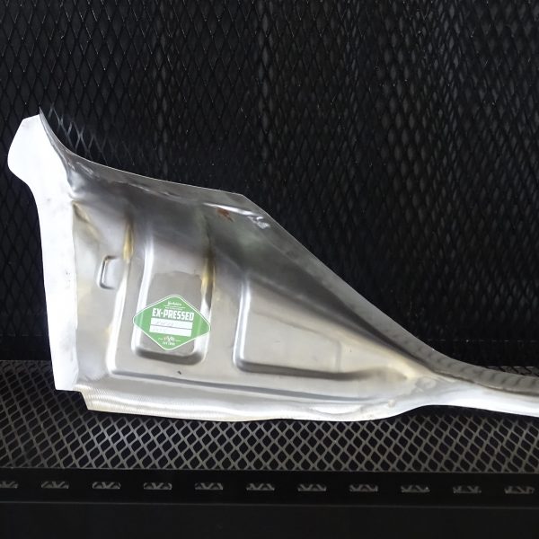 R/H BONNET HINGE PANEL