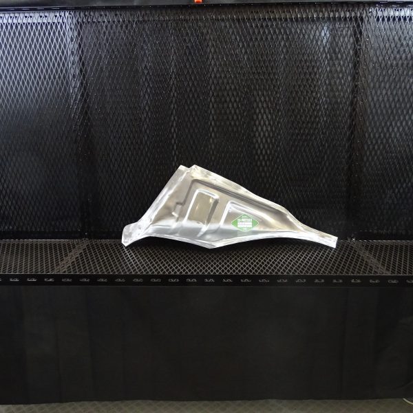 L/H BONNET HINGE PANEL