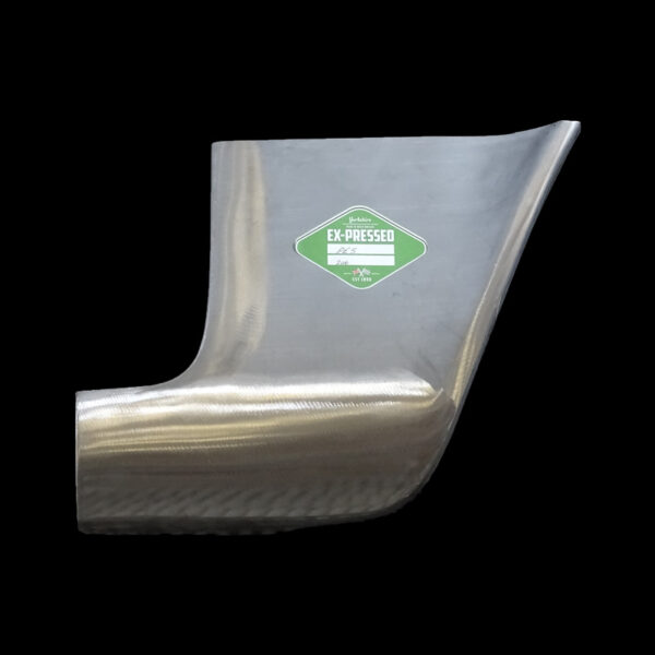 R/H FRONT WING LOWER REAR CORNER
