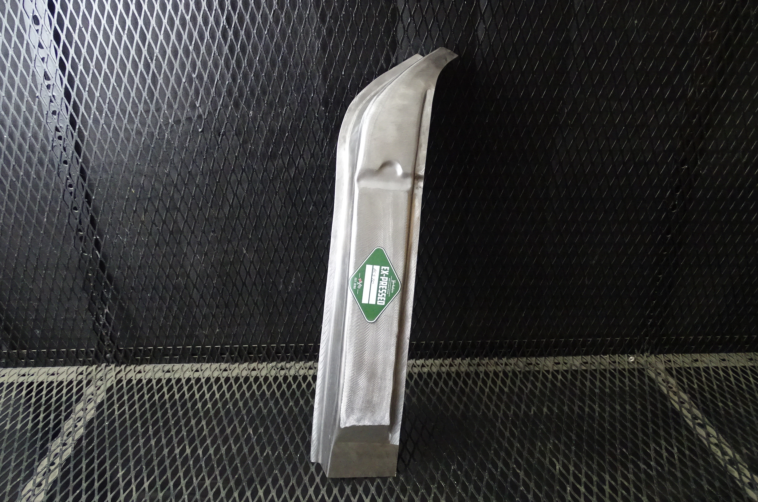 L/H 'A' PILLAR SKIN