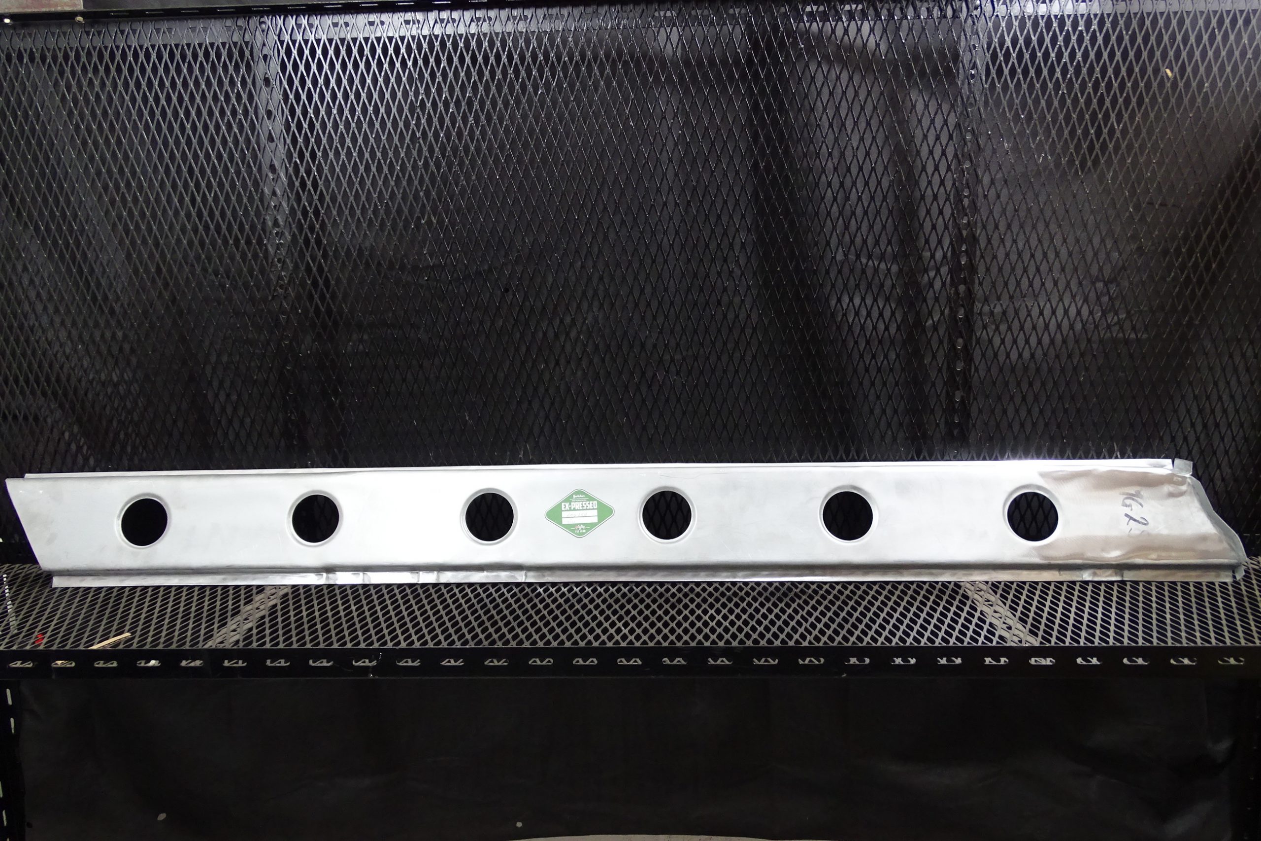 L/H FULL SILL