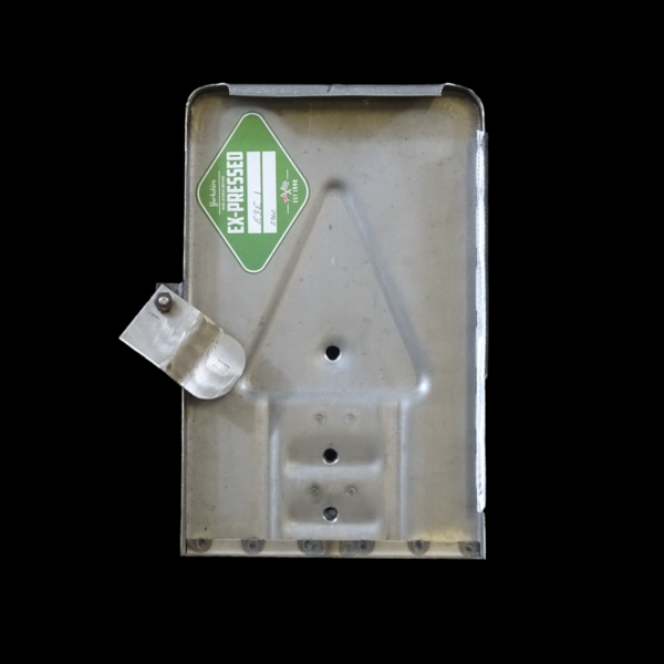 BATTERY TRAY RS 1600i
