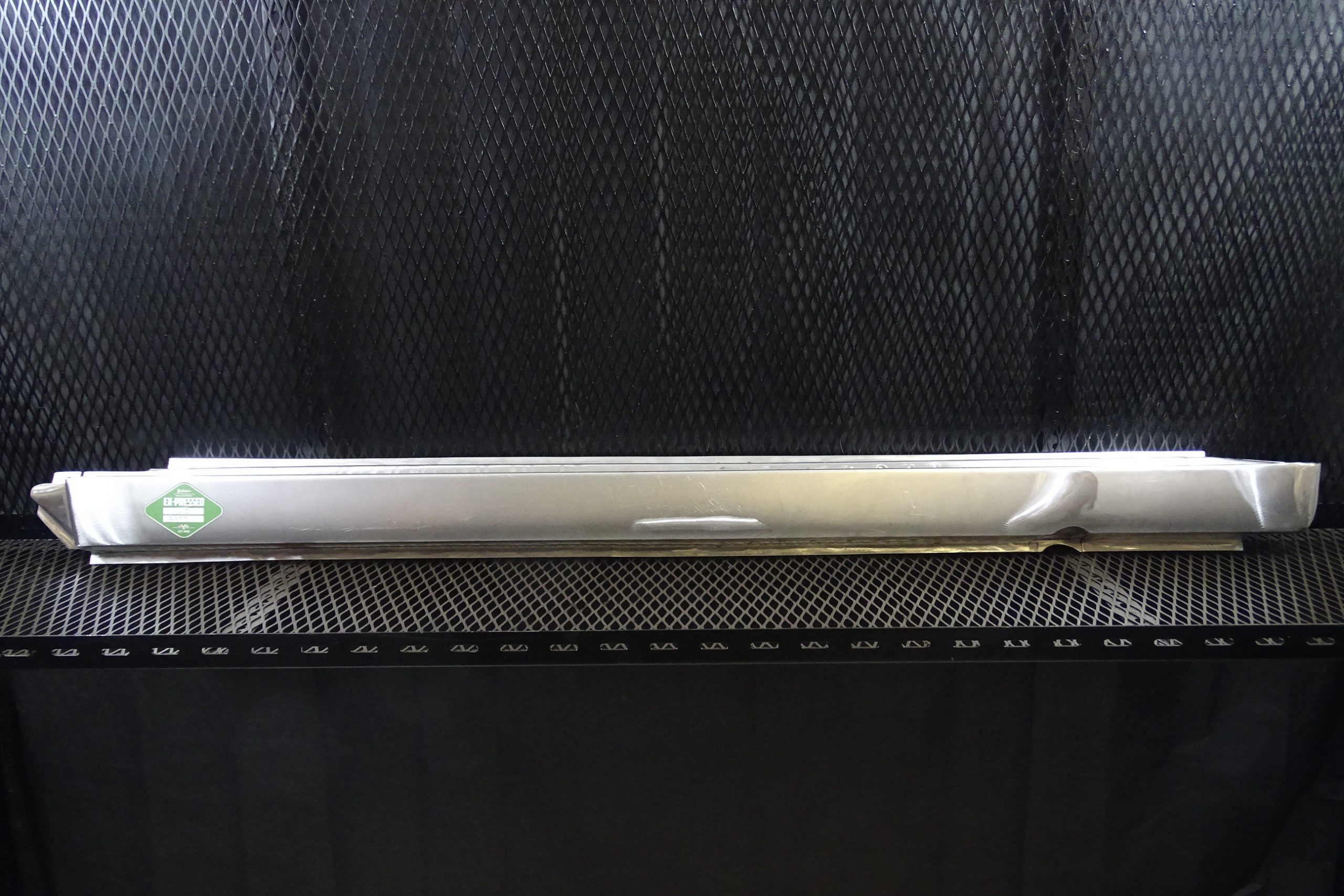 L/H OUTER SILL WITH REINFORCEMENTS
