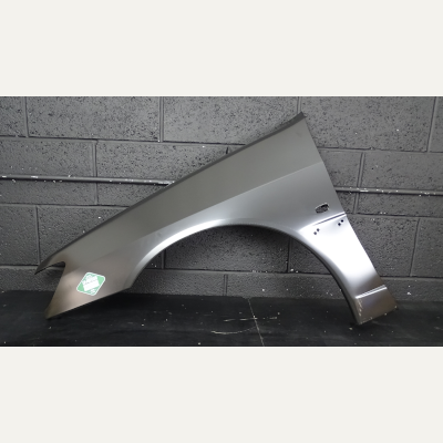 L/H FRONT WING (97 >)