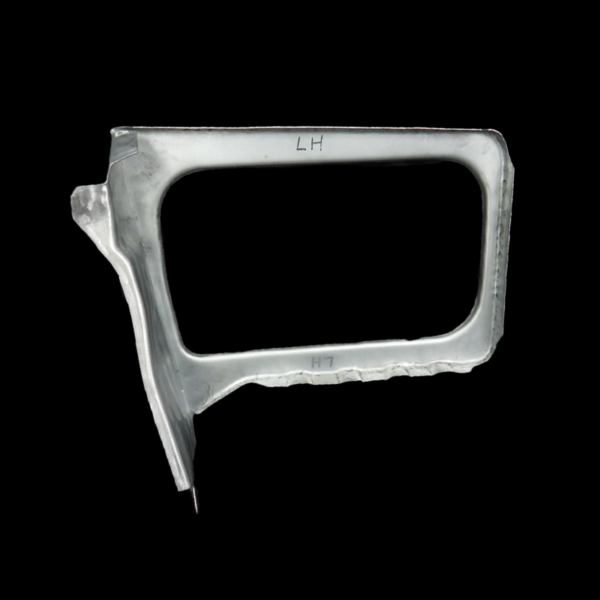 L/H HEADLAMP PANEL