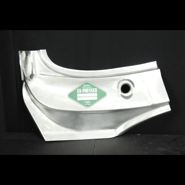 R/H FRONT SCUTTLE END